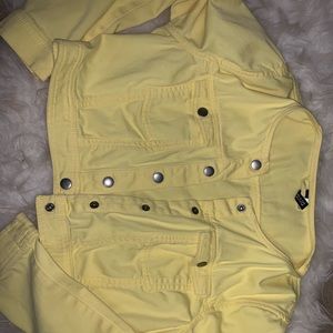 H&M Cropped Pale Yellow Jacket